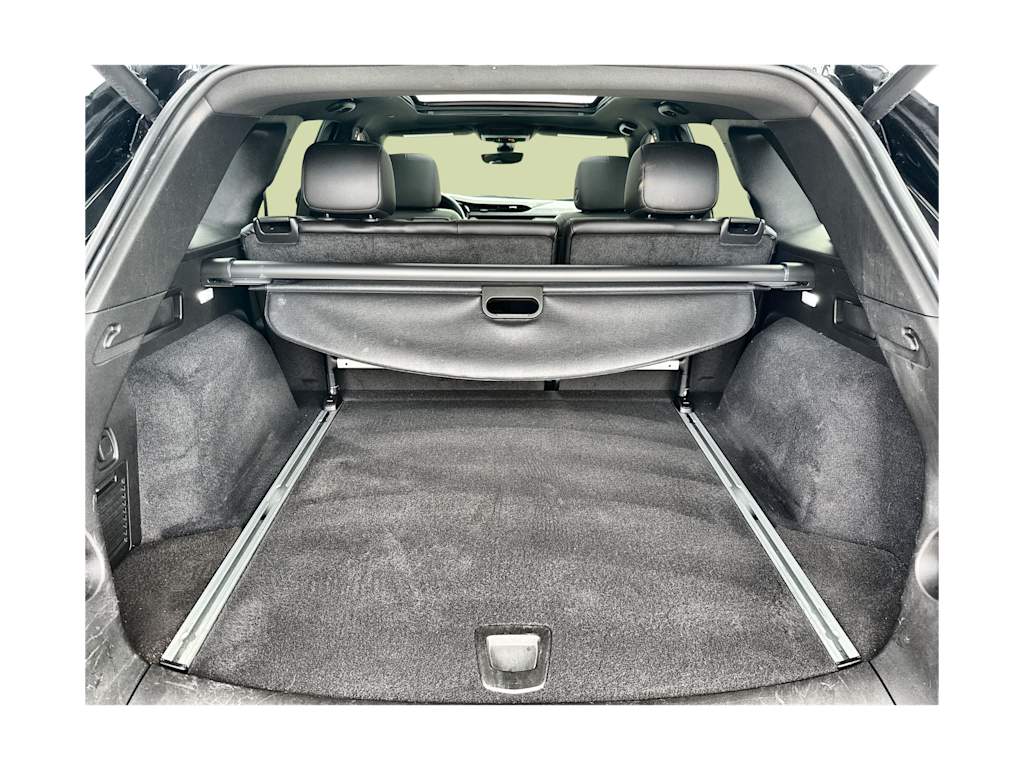 Thumbnail: 2024 Cadillac XT5 - 16