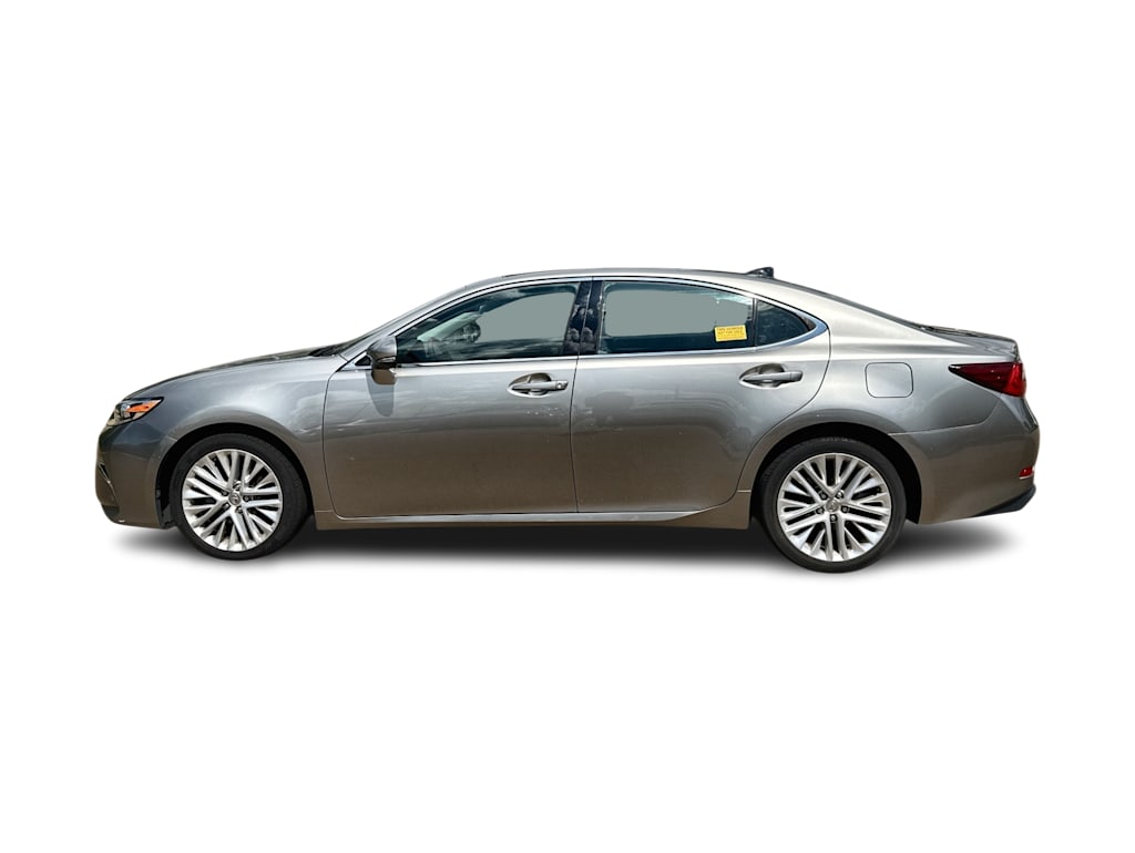 Thumbnail: 2017 Lexus ES - 3