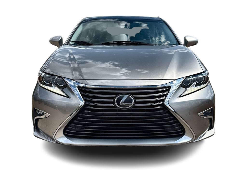 Thumbnail: 2017 Lexus ES - 6