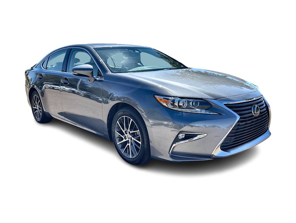 Thumbnail: 2018 Lexus ES - 23