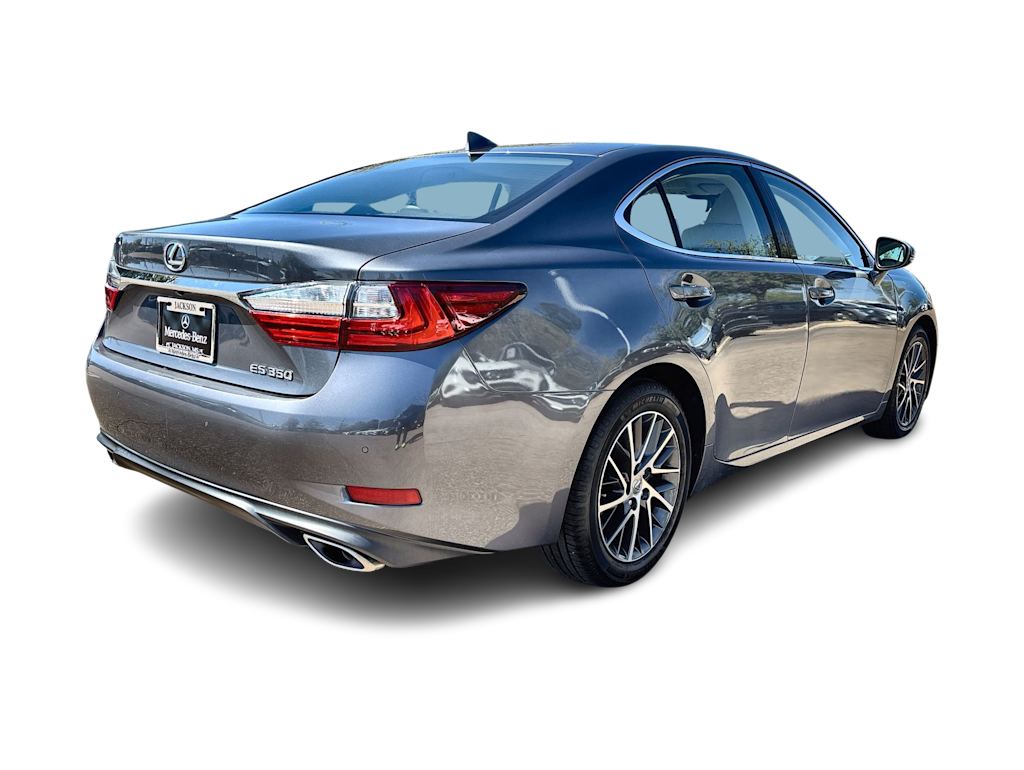 Thumbnail: 2018 Lexus ES - 20