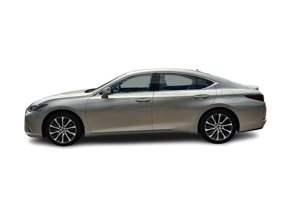 Thumbnail: 2021 Lexus ES - 3