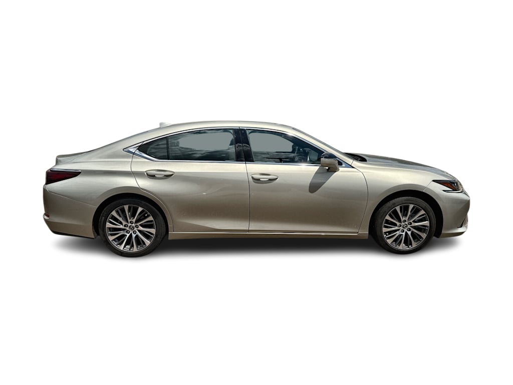 Thumbnail: 2021 Lexus ES - 23