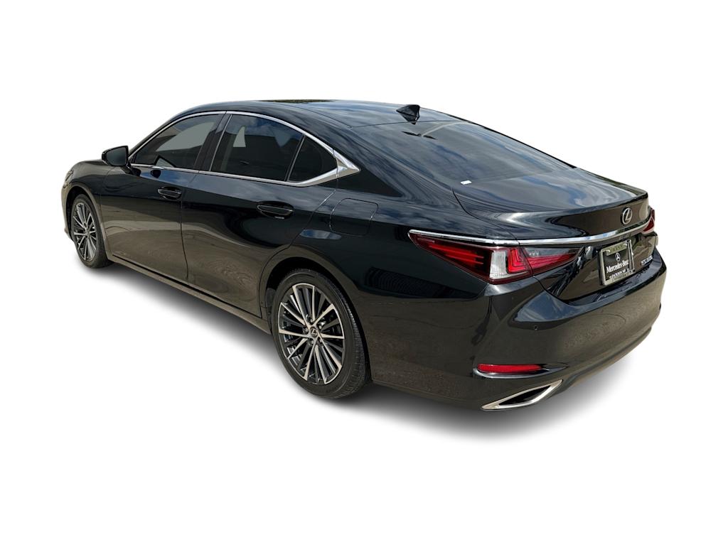 Thumbnail: 2022 Lexus ES - 4