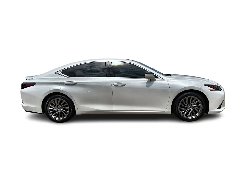 Thumbnail: 2024 Lexus ES - 22