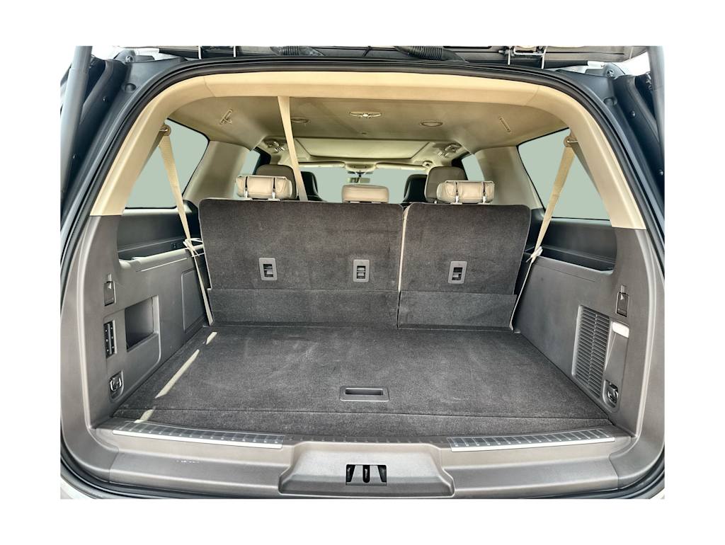 Thumbnail: 2024 Lincoln Navigator L - 15