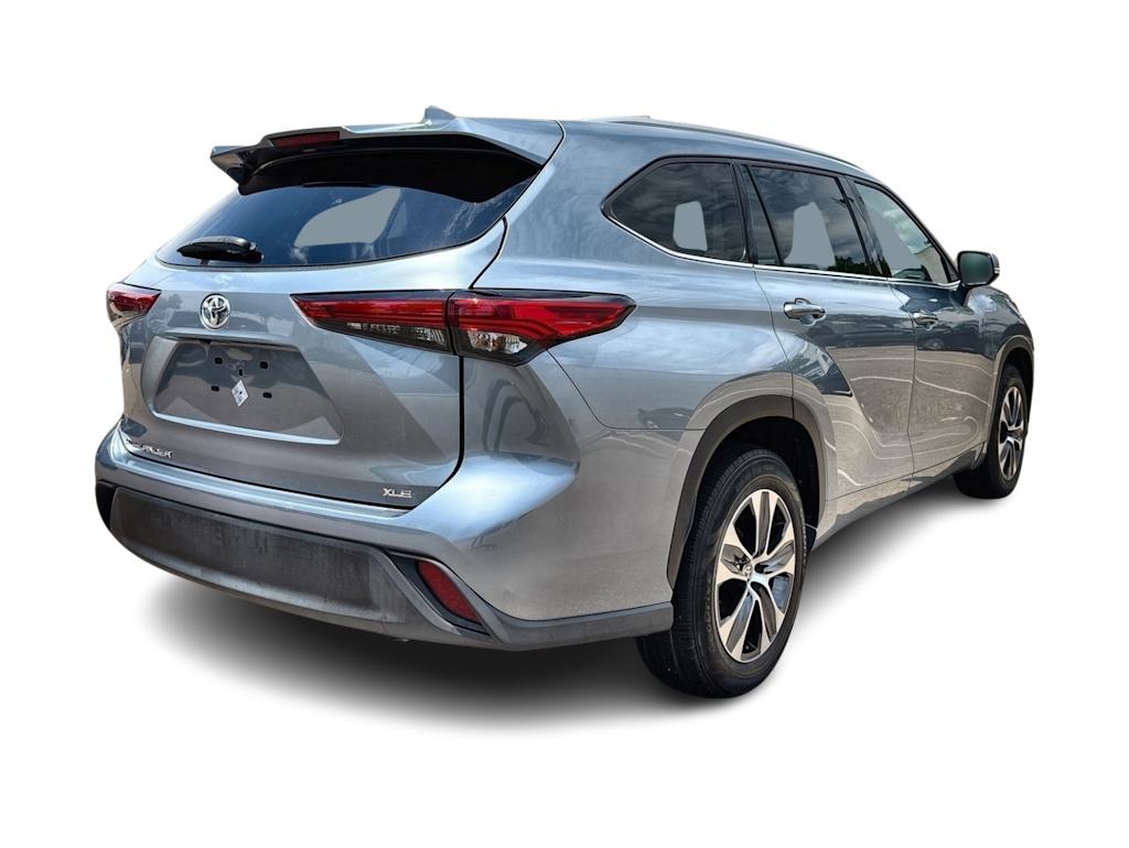 Thumbnail: 2022 Toyota Highlander - 20