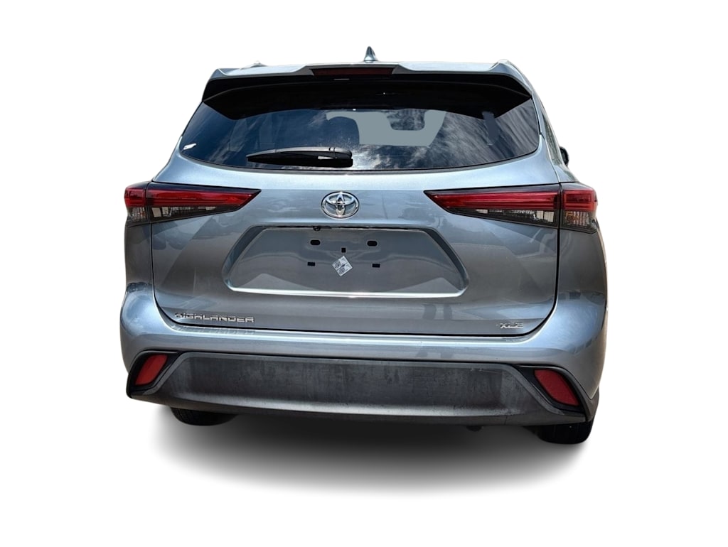 Thumbnail: 2022 Toyota Highlander - 5