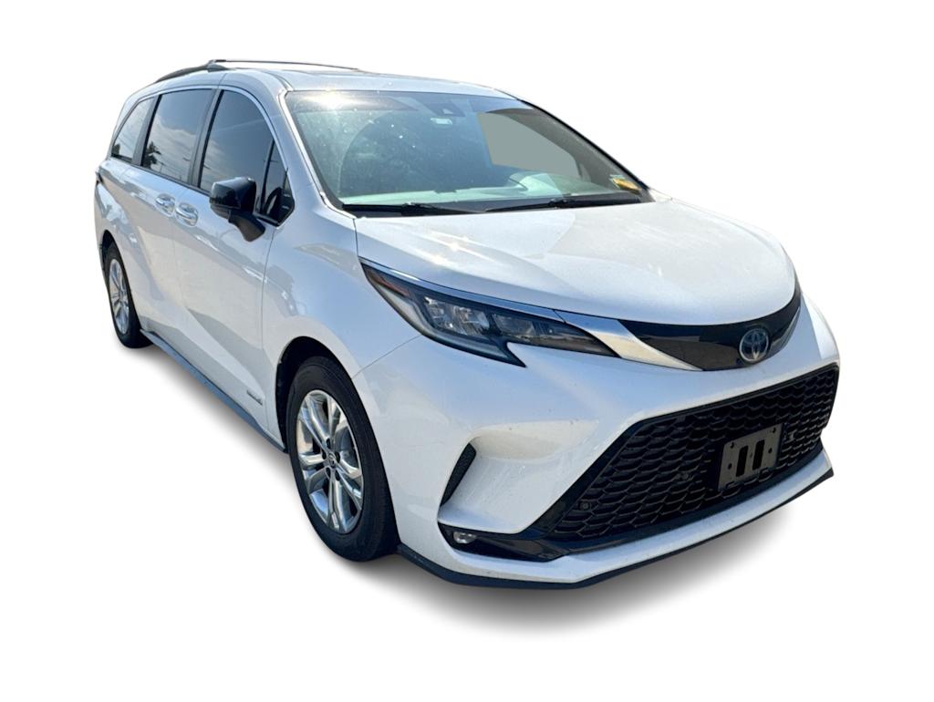 Thumbnail: 2021 Toyota Sienna - 19