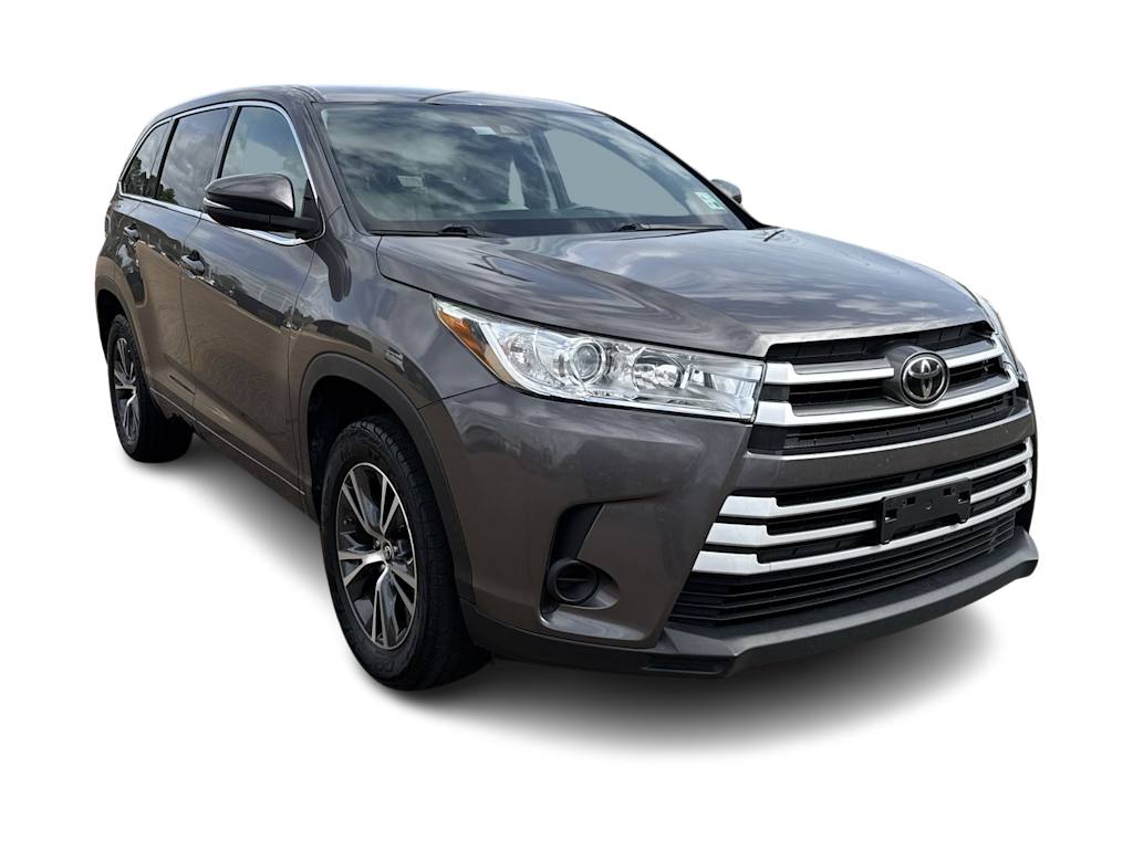 Thumbnail: 2017 Toyota Highlander - 22
