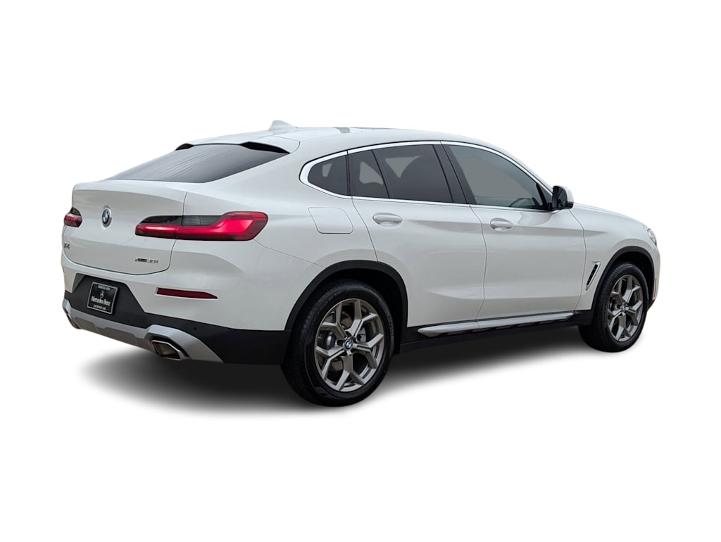 Thumbnail: 2025 BMW X4 - 17
