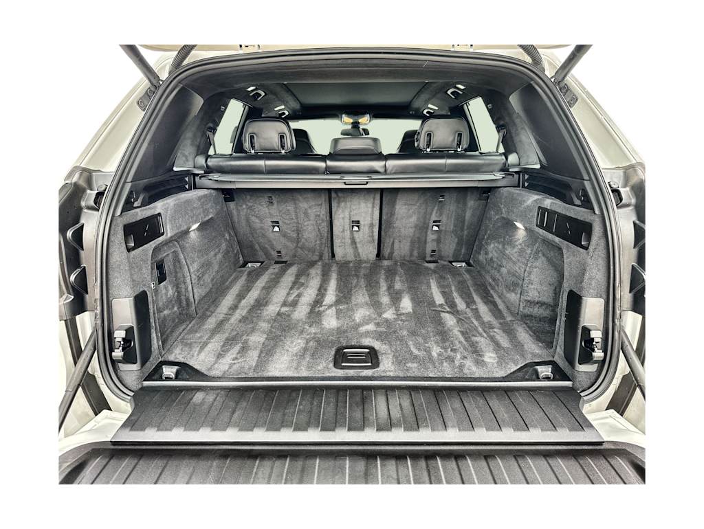 Thumbnail: 2023 BMW X5 - 17