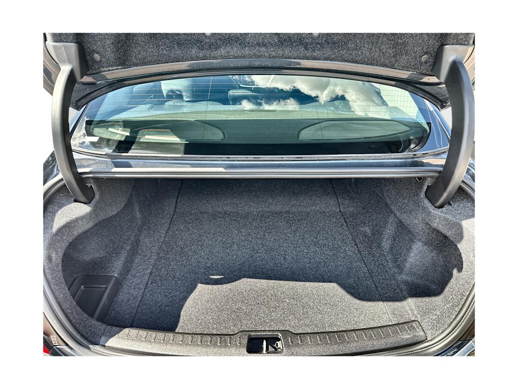 Thumbnail: 2025 Volvo S60 - 17