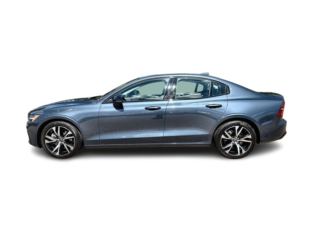Thumbnail: 2025 Volvo S60 - 3