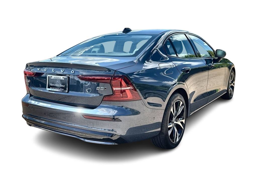 Thumbnail: 2025 Volvo S60 - 19