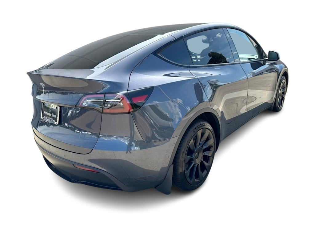 Thumbnail: 2022 Tesla Model Y - 18