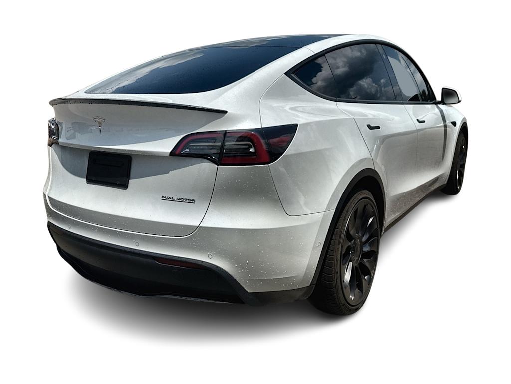 Thumbnail: 2022 Tesla Model Y - 17