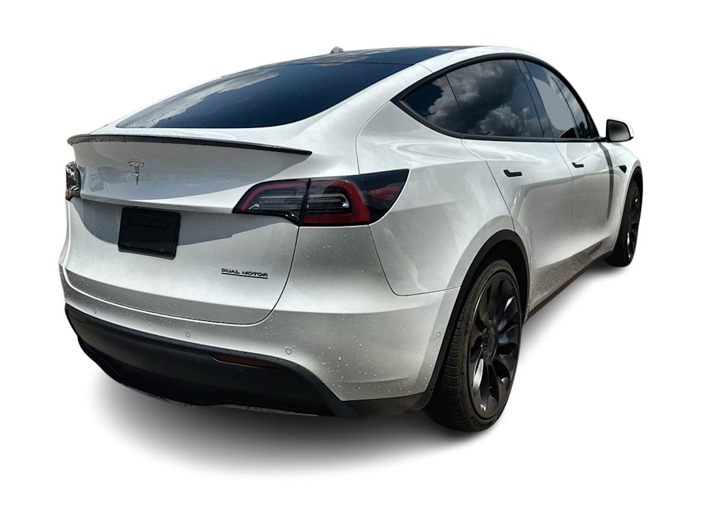 Thumbnail: 2022 Tesla Model Y - 17