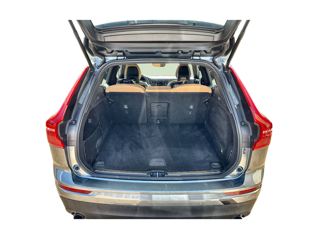 Thumbnail: 2019 Volvo XC60 - 17