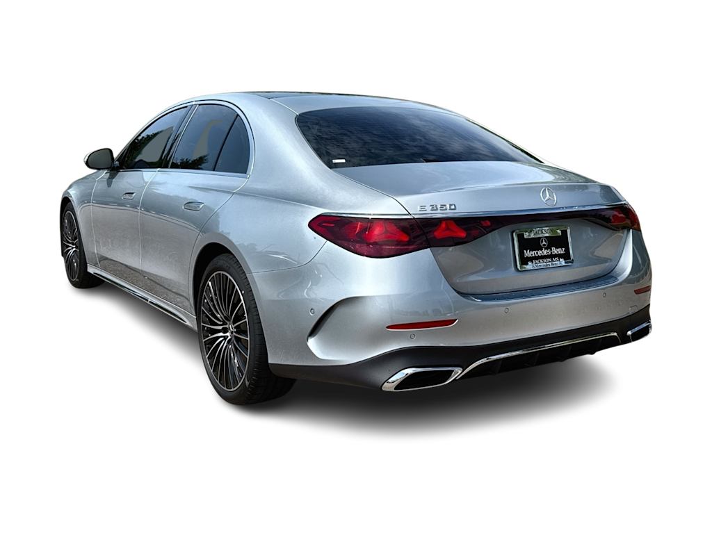Thumbnail: 2026 Mercedes-Benz E-Class - 4