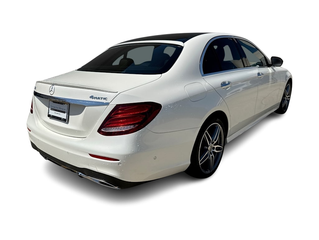 Thumbnail: 2020 Mercedes-Benz E-Class - 21