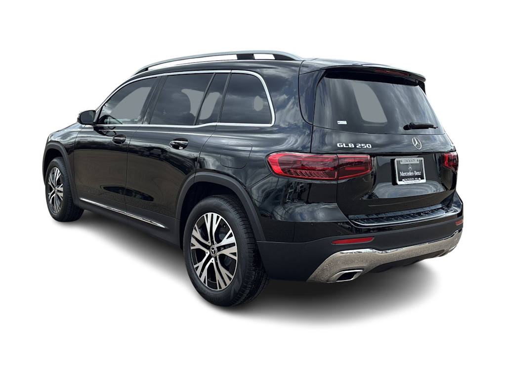 Thumbnail: 2026 Mercedes-Benz GLB - 4