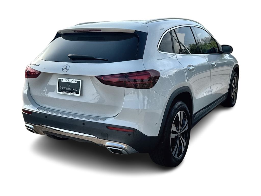 Thumbnail: 2024 Mercedes-Benz GLA - 22