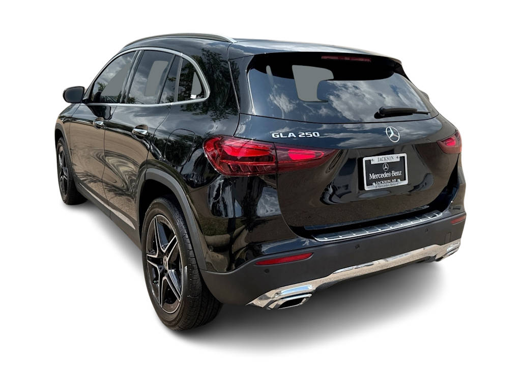 Thumbnail: 2026 Mercedes-Benz GLA - 4