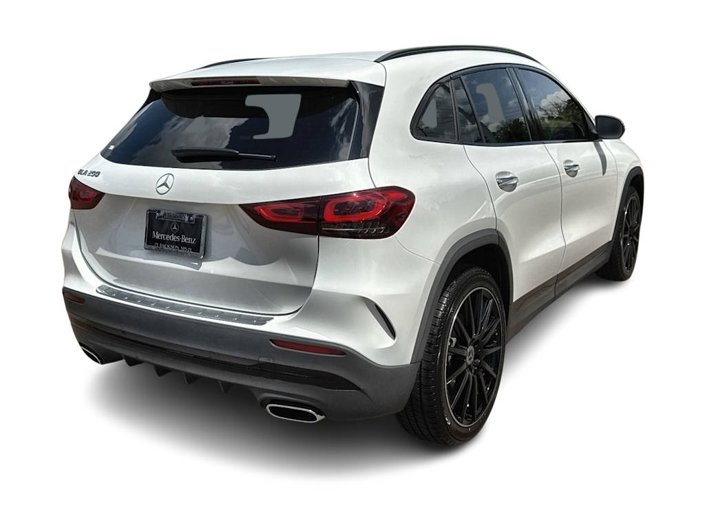 Thumbnail: 2023 Mercedes-Benz GLA - 21