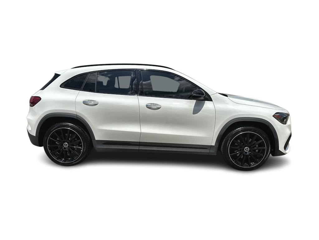 Thumbnail: 2023 Mercedes-Benz GLA - 22