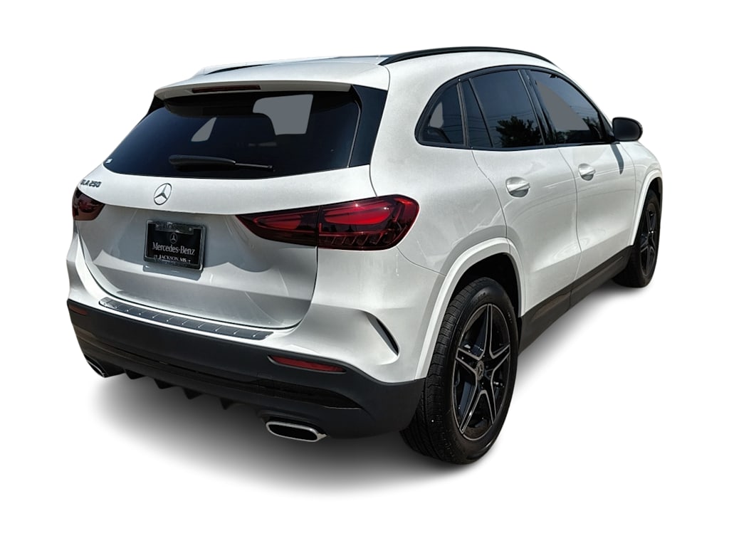 Thumbnail: 2026 Mercedes-Benz GLA - 21