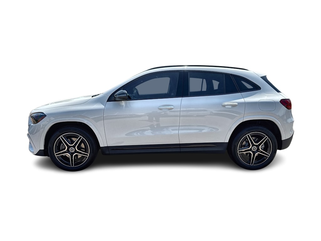 Thumbnail: 2026 Mercedes-Benz GLA - 3