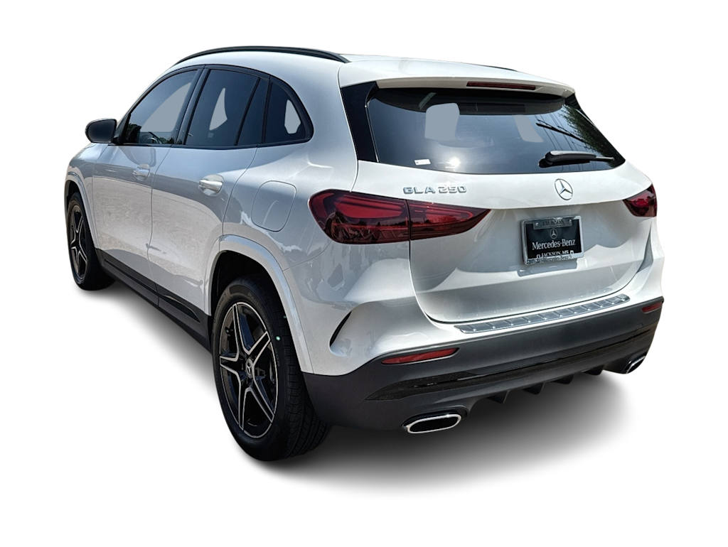Thumbnail: 2026 Mercedes-Benz GLA - 4