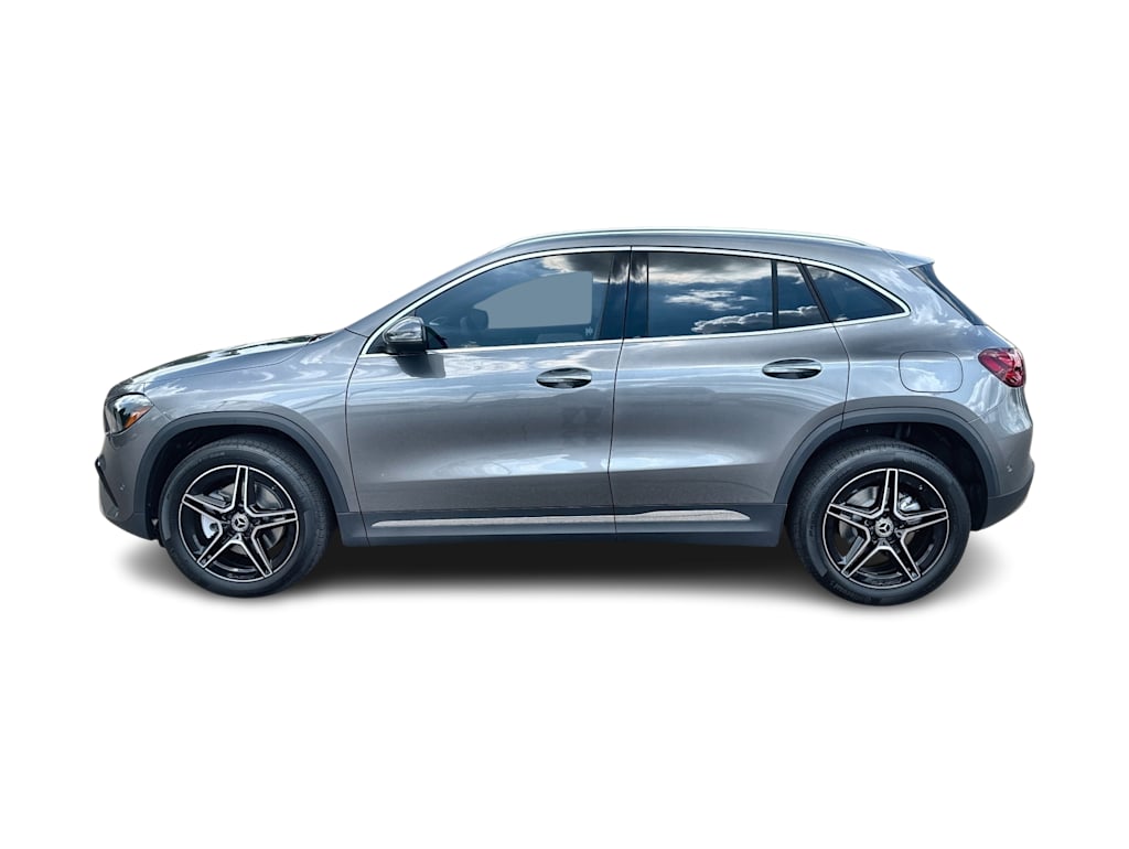 Thumbnail: 2026 Mercedes-Benz GLA - 3