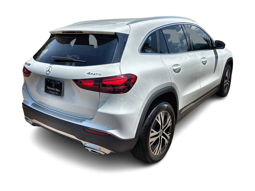Thumbnail: 2026 Mercedes-Benz GLA - 21