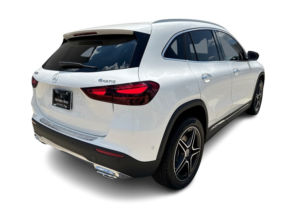 Thumbnail: 2026 Mercedes-Benz GLA - 21