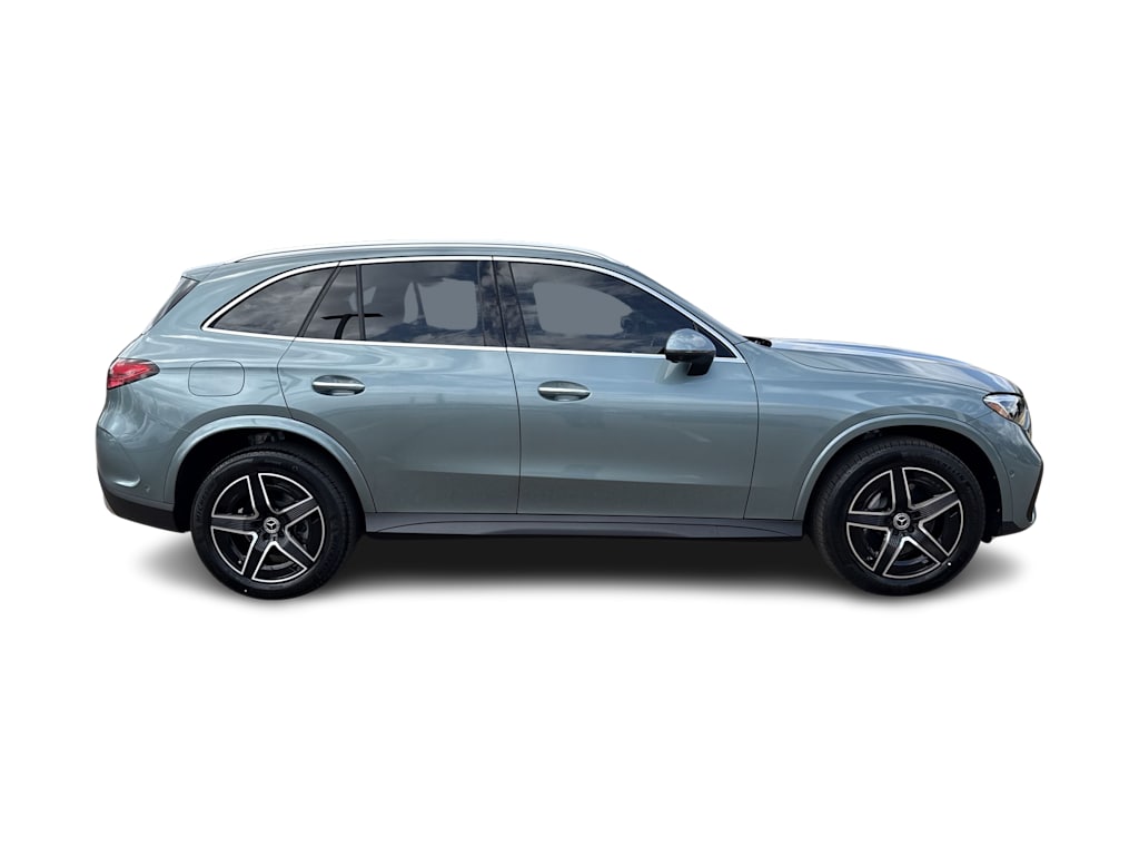 Thumbnail: 2026 Mercedes-Benz GLC - 21