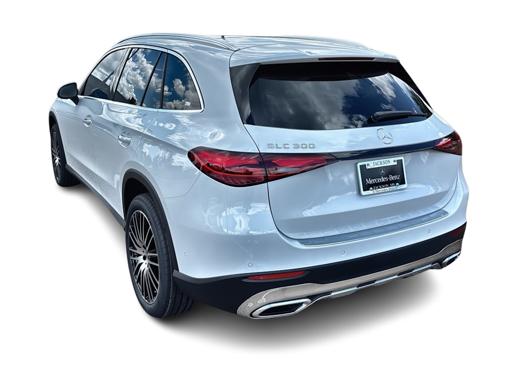 Thumbnail: 2026 Mercedes-Benz GLC - 4