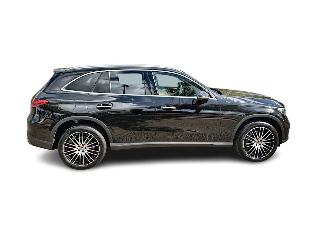 Thumbnail: 2026 Mercedes-Benz GLC - 21