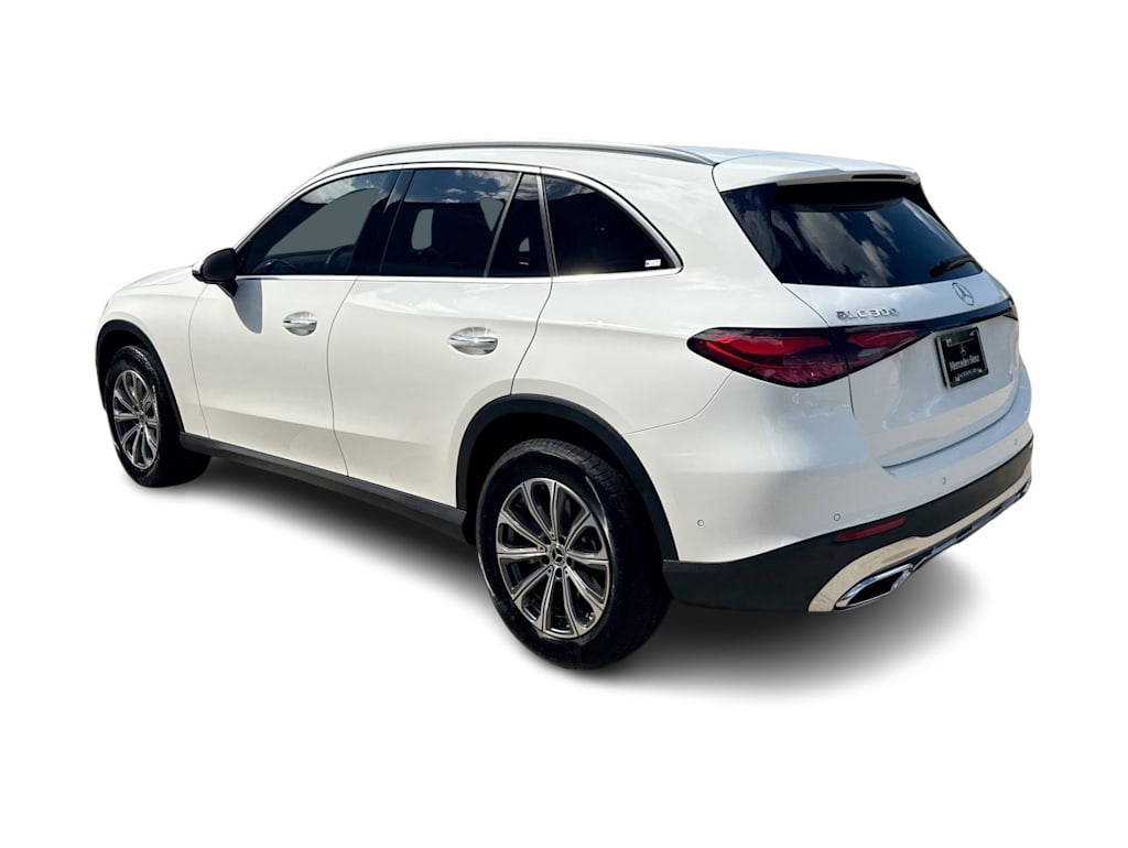 Thumbnail: 2026 Mercedes-Benz GLC - 4