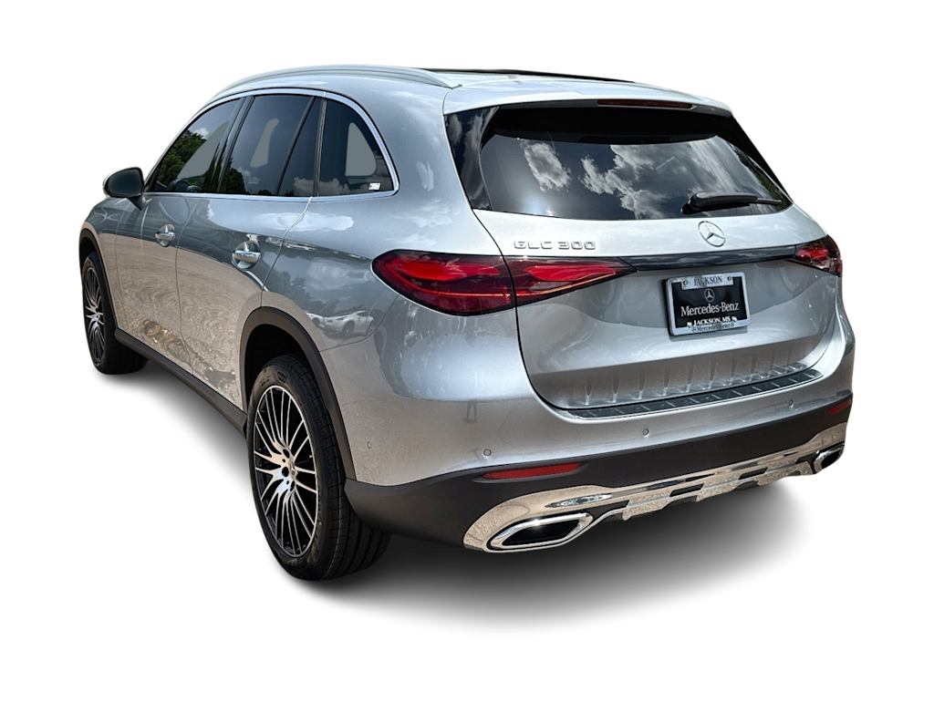 Thumbnail: 2026 Mercedes-Benz GLC - 4