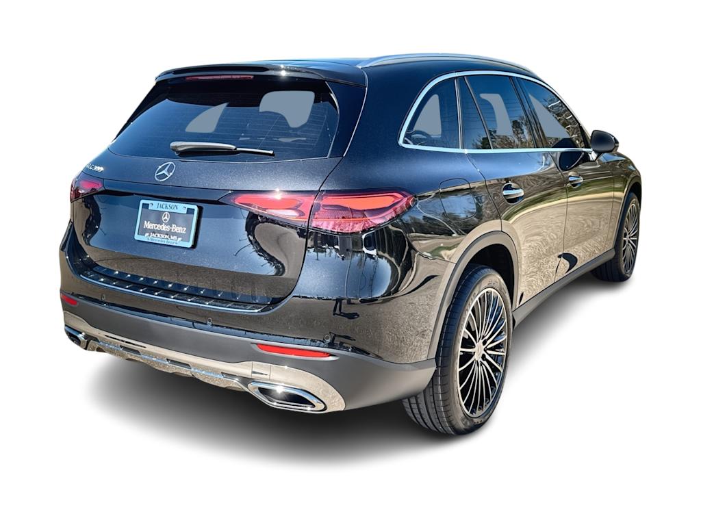 Thumbnail: 2026 Mercedes-Benz GLC - 20