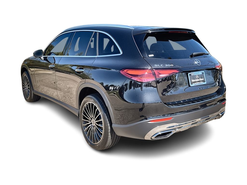 Thumbnail: 2026 Mercedes-Benz GLC - 4