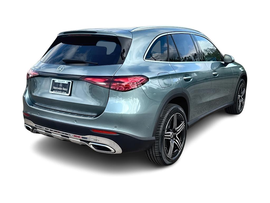 Thumbnail: 2026 Mercedes-Benz GLC - 20