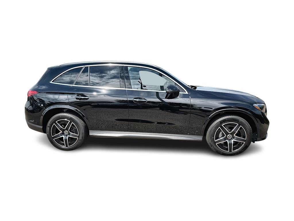 Thumbnail: 2026 Mercedes-Benz GLC - 22
