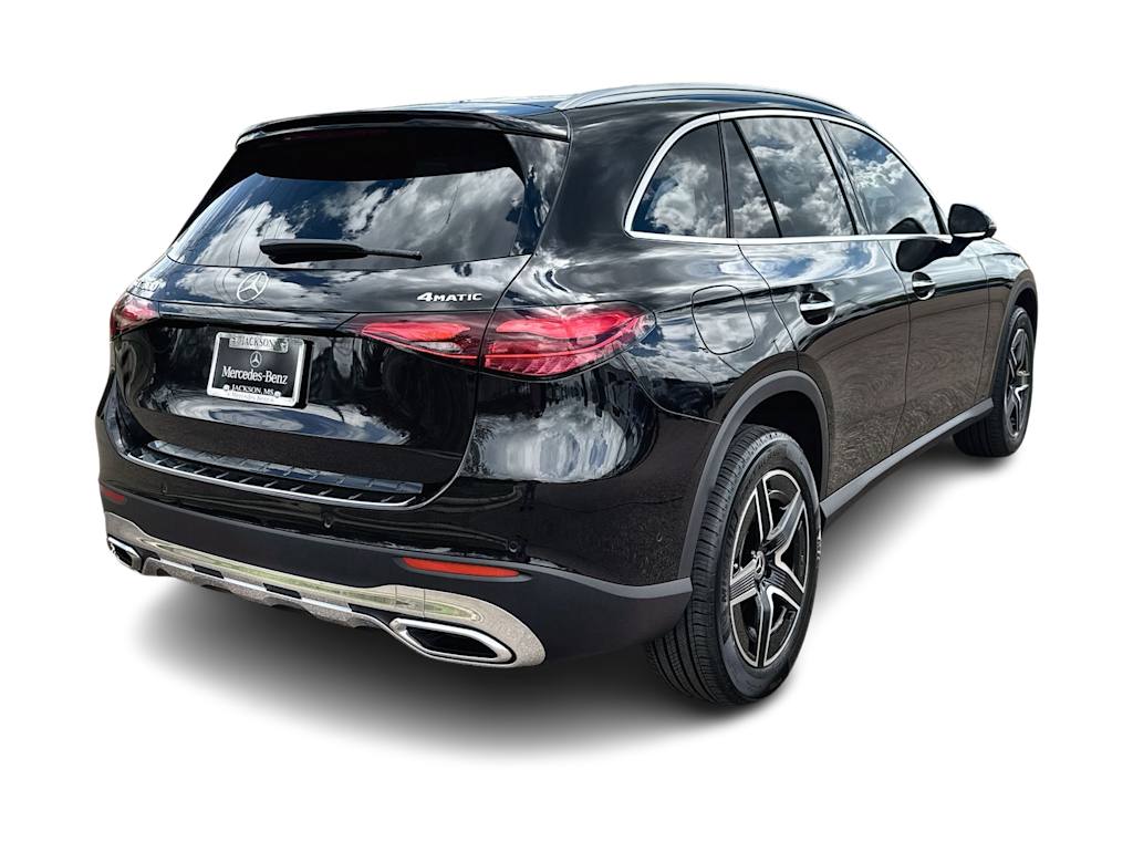 Thumbnail: 2026 Mercedes-Benz GLC - 20