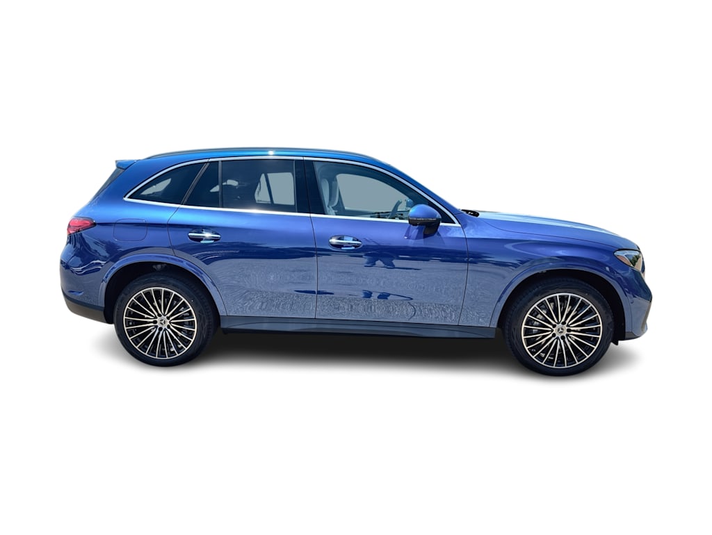 Thumbnail: 2026 Mercedes-Benz GLC - 21