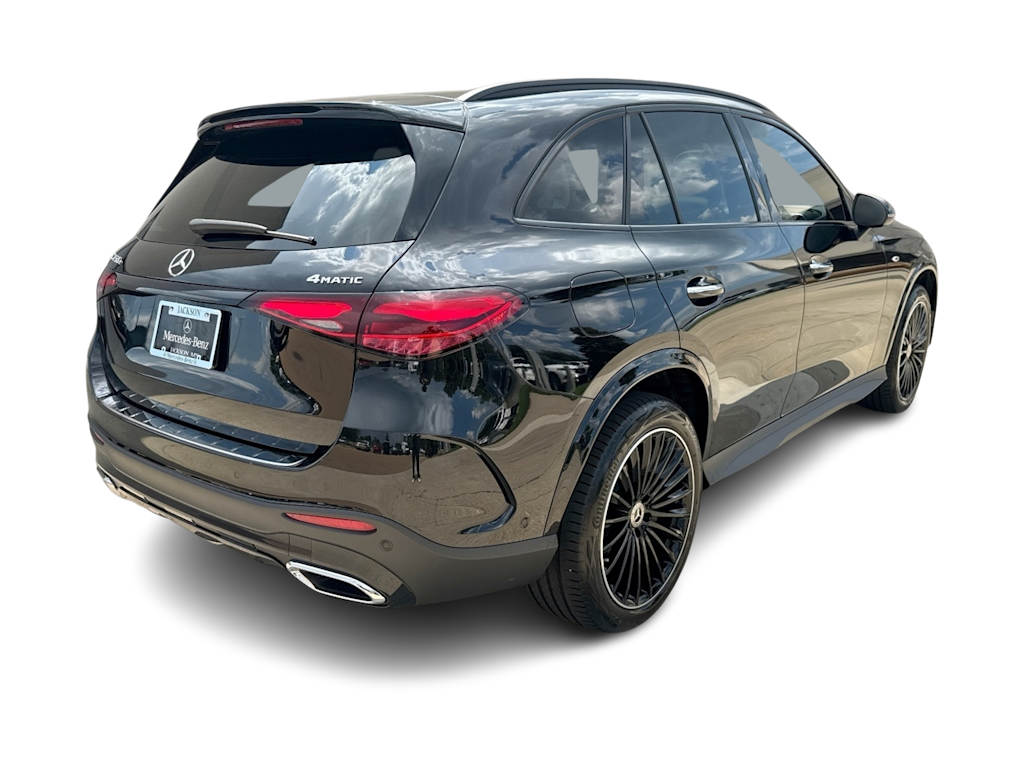 Thumbnail: 2025 Mercedes-Benz GLC - 22
