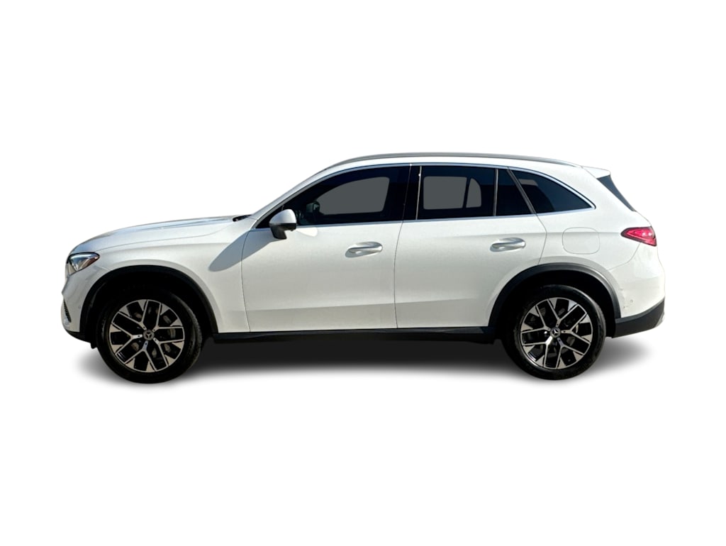 Thumbnail: 2025 Mercedes-Benz GLC - 3
