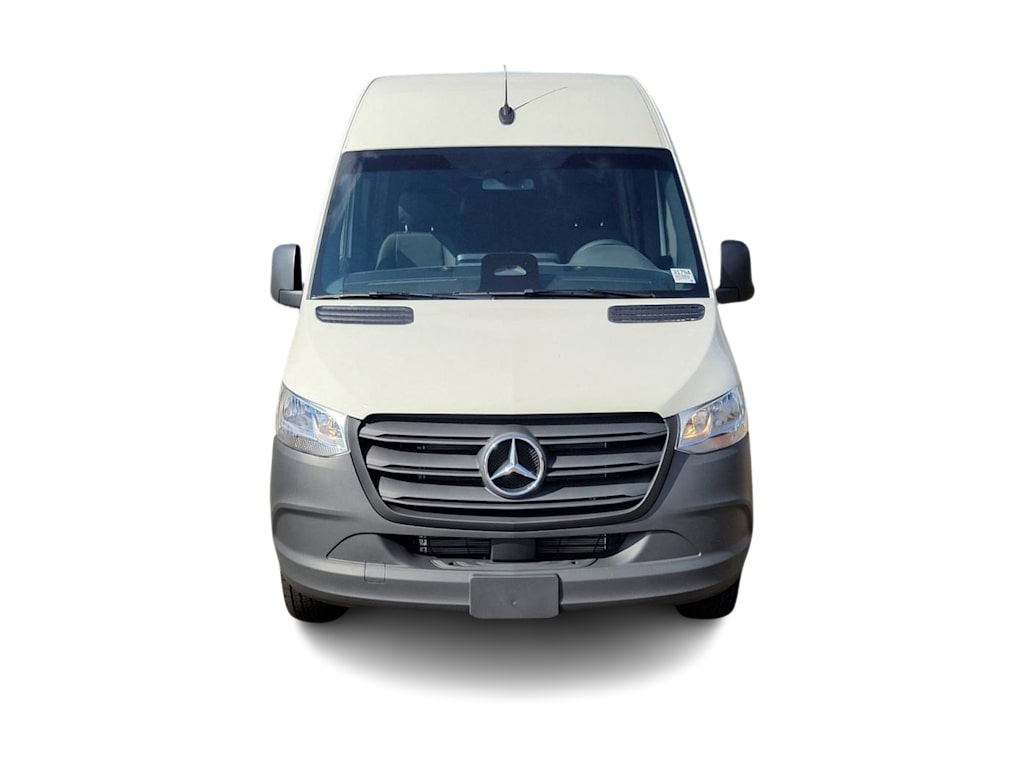 Thumbnail: 2025 Mercedes-Benz Sprinter - 3